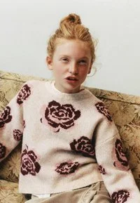- Sweter