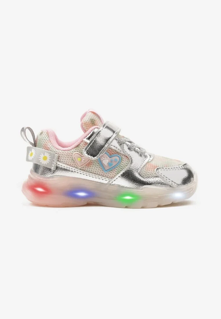 Srebrne Designerskie Buty Sportowe na Rzep ze Świecącą Podeszwą i Uroczymi Naszywkami Eirce