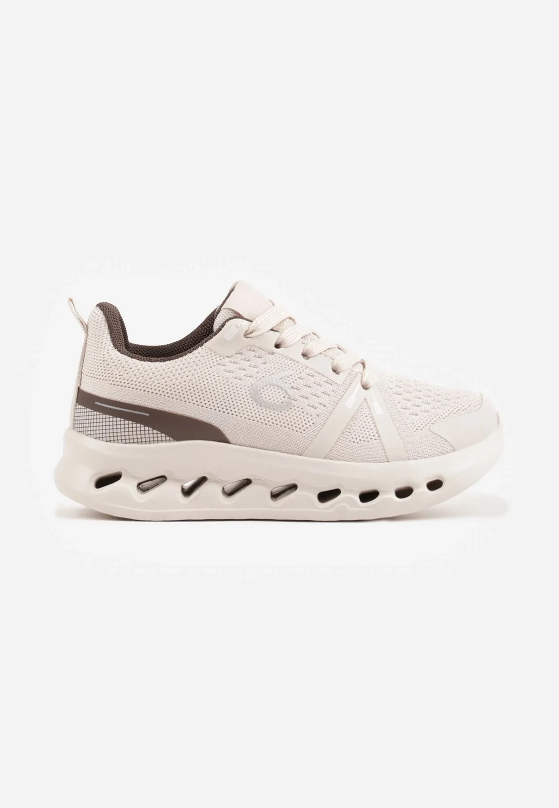 Beżowo-Brązowe Buty Sportowe Sneakersy z Tłoczoną Cholewką i Szerokim Noskiem Kateni